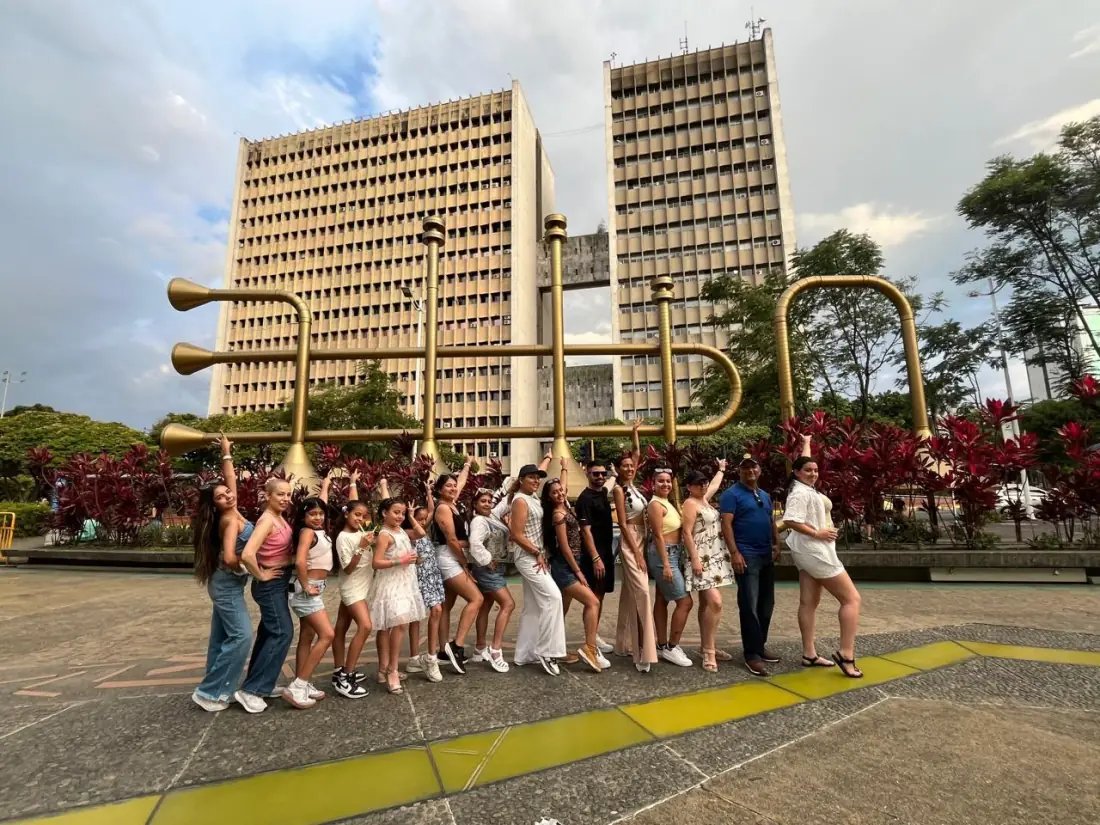 City Tour Internacional: Lo Mejor de Cali en un Solo Recorrido - 2